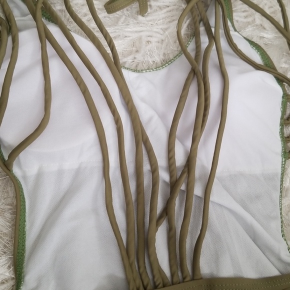 One peace swimsuit size M. - Picture 4 of 5